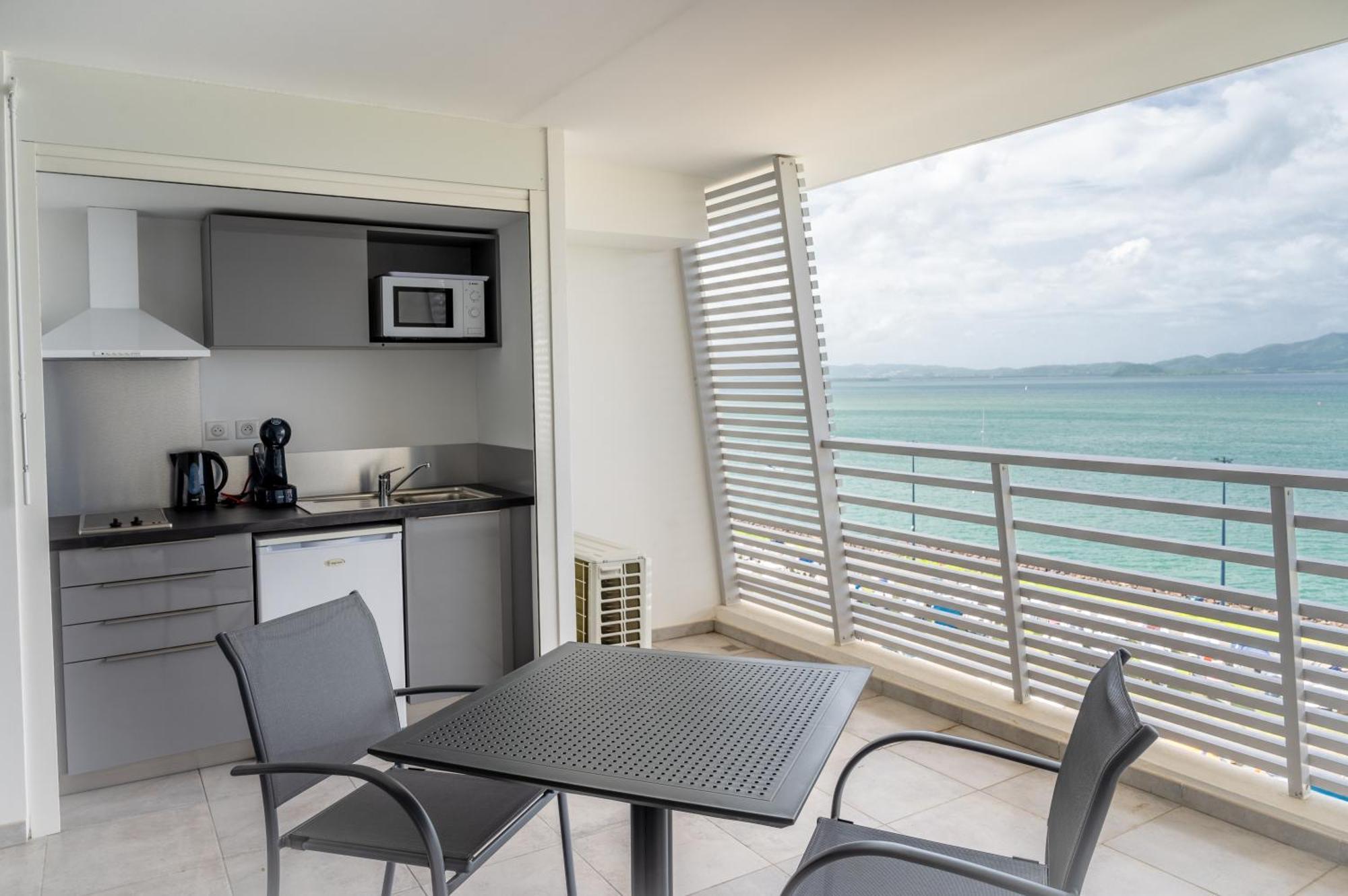 B&B Home Fort-De-France Marina المظهر الخارجي الصورة
